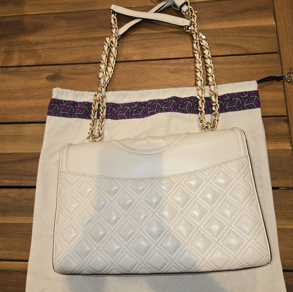 GREAT CONDITION TORY BURCH - Picture 2 of 6